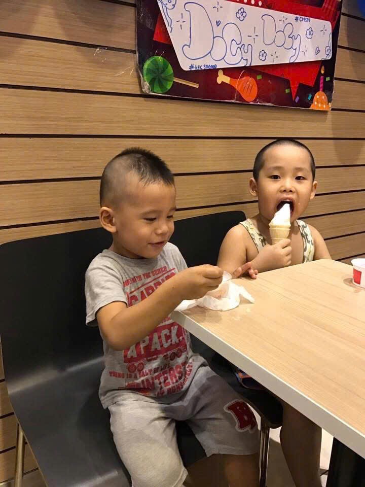 Thưởng thức kem